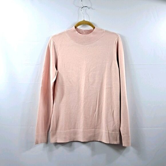 Old Navy ladies fine gauge sweater NWT - Picture 1 of 10